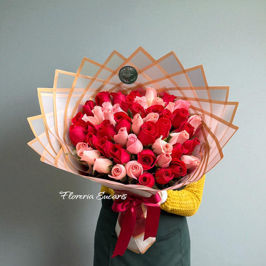 RAMO 50 ROSAS “KENDAL”