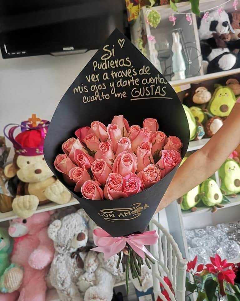 RAMO "REGINA" FLORERÍA EUCARIS